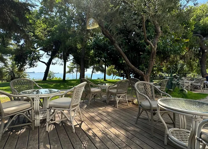 Hotel King Saron Isthmia